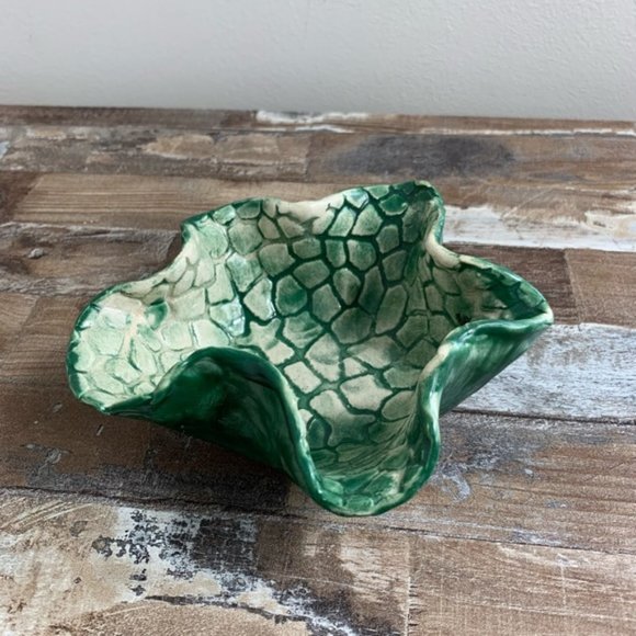 Turtle Shell Handmade Green Trinket Bowl Ring Bowl - Picture 2 of 3